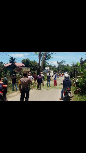 Camat Kubung Gotong Royong Bersama Masyarakat Nagari Panyakalan 